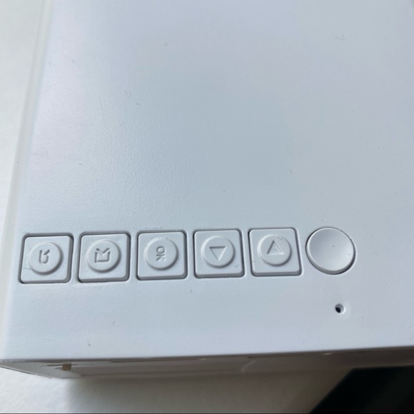 Mini projector - Picture 3 of 7